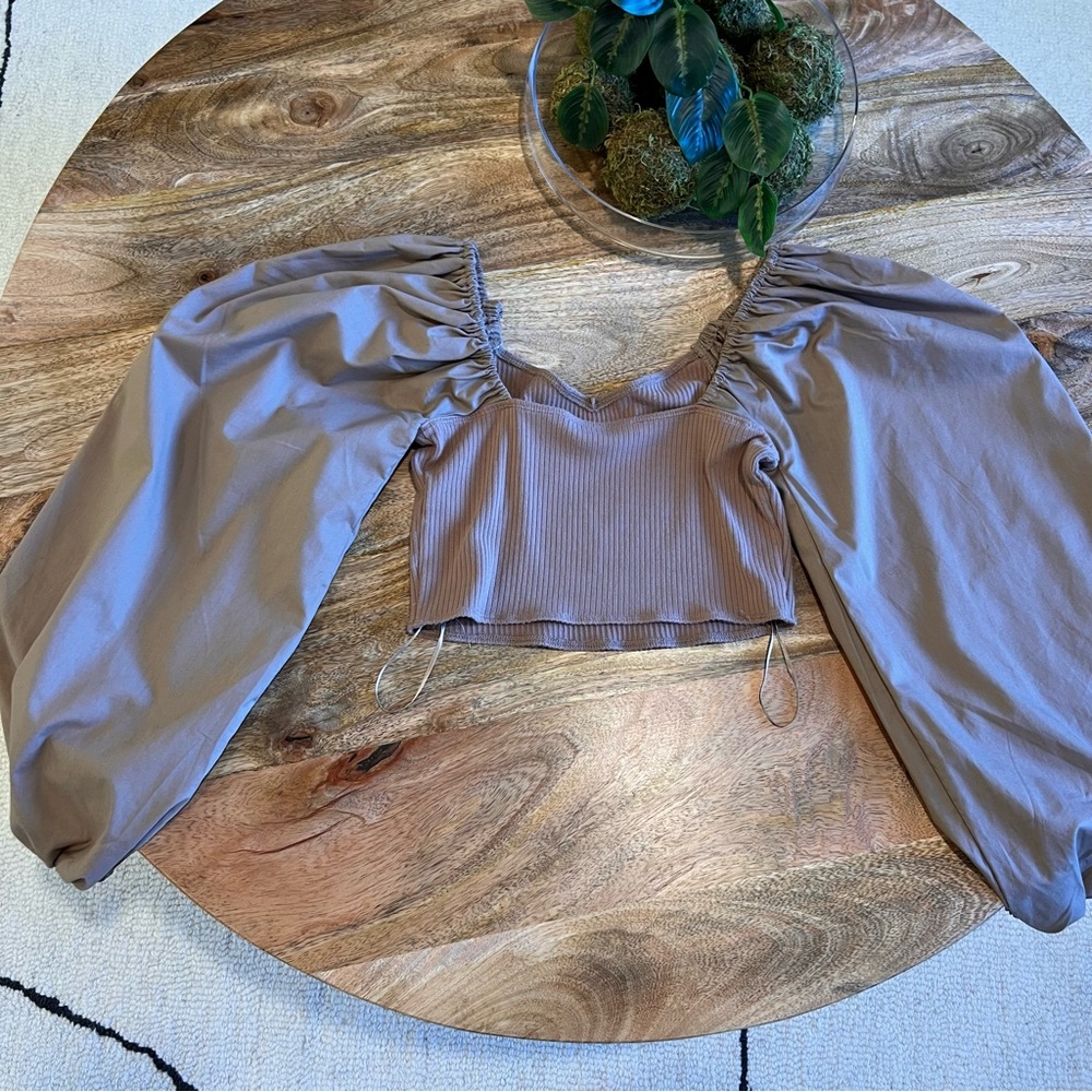 Abercrombie ballon sleeves crop top - Picture 3 of 3